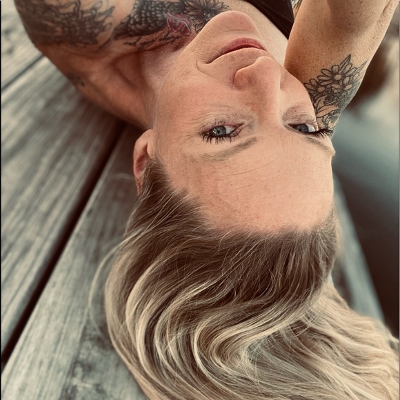 Meet your Posher, Sasha - Picture 7 of 17